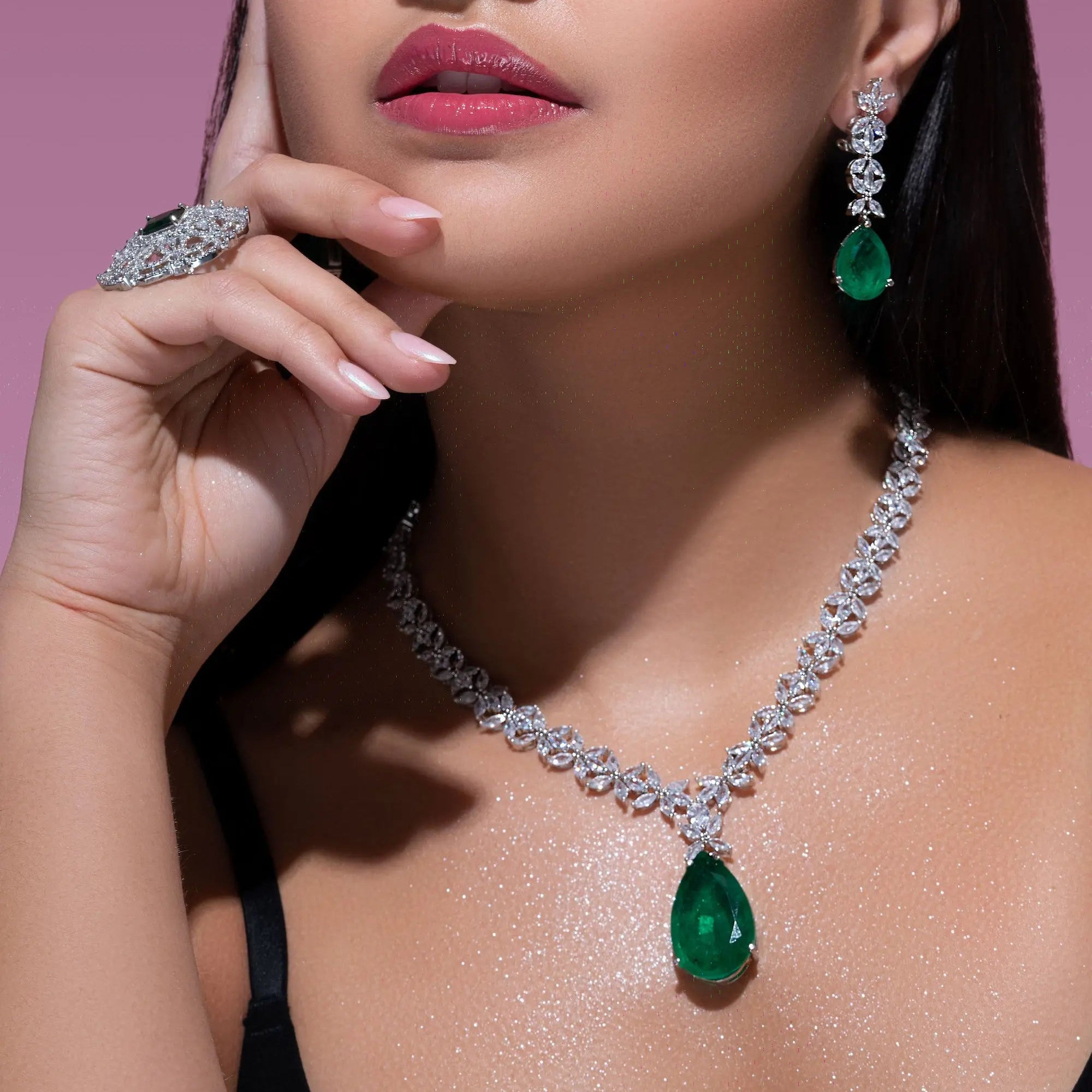Parure De Bijoux Pendentif Collier Et Boucles D'oreilles Style Inde - Ensemble Neuf Sans Emballage - Pour Femme