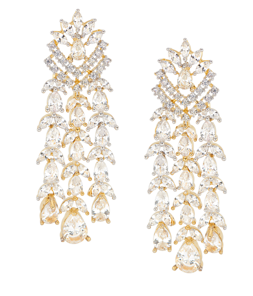 
Indulge in the opulence of Bollywood with our Amara Chandelier Earrings, designed to add a touch of dazzling glamour to every look. Inspired by the iconic cinema siJaipur RoseJaipur RoseEarringsAmala Chandelier Yellow Gold Statement Earrings by Jaipur Rose Designe