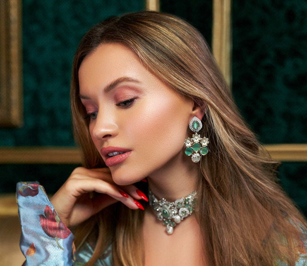 Our Bianca Choker necklace and earrings set was designed to add spectacular royal sparkle and glamour to any look. Inspired by the royal court jewelry of Jaipur, IndJaipur RoseJaipur RoseNecklace and Earring SetBianca Baroque Pearl Choker Set - Mint- Jaipur Rose Gold Plated Luxury