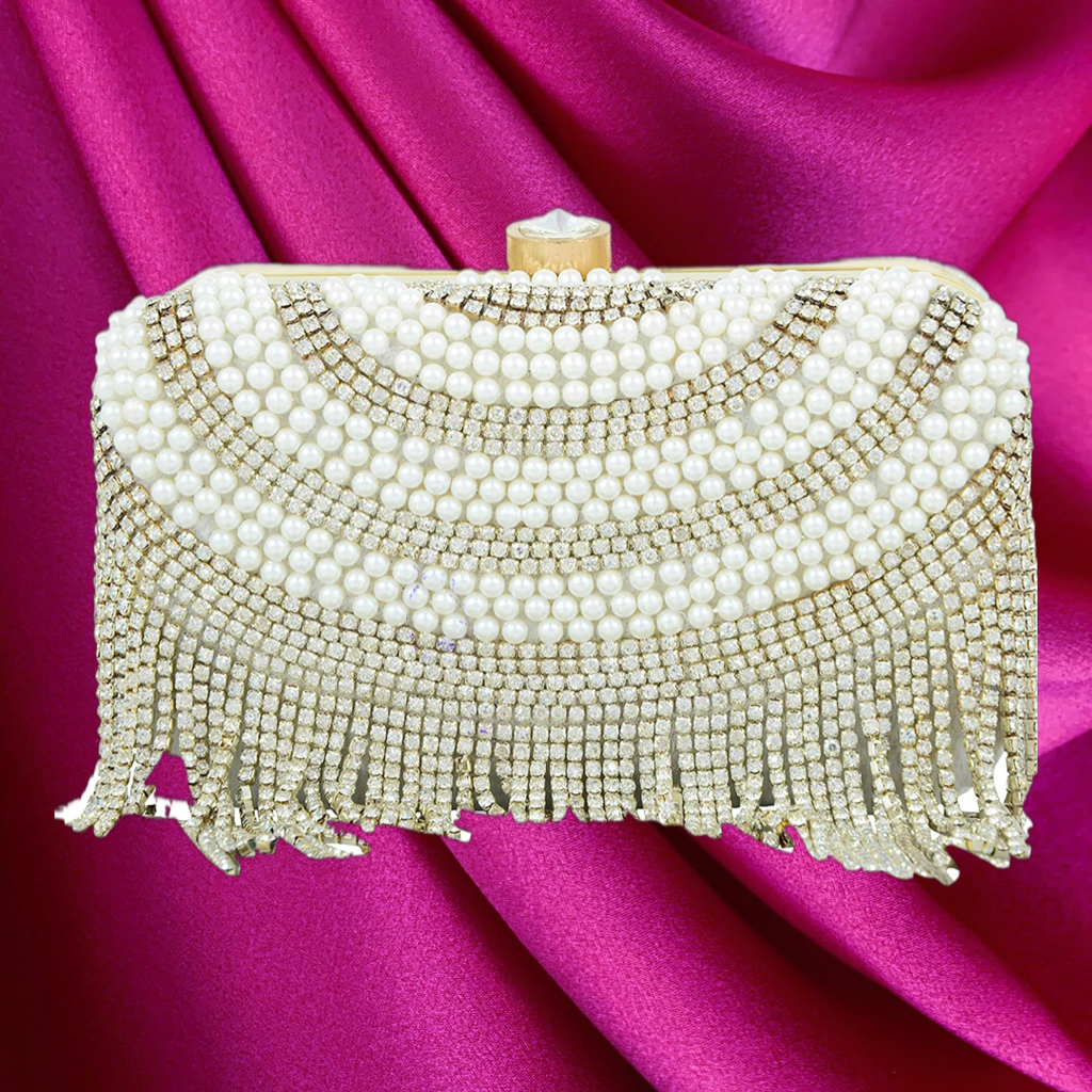Take your look to the next level and dare to sparkle with our collection of handbags. The Juju pearl and crystal clutch is the perfect accessory for every special ocJaipur RoseJaipur RoseJuju Pearl & Crystal Clutch Handbag by Jaipur Rose
