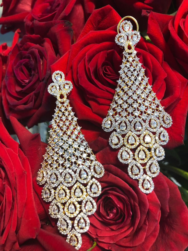 
Elevate your style with our stunning Isha chandelier earrings. Designed for women who lead inspired lives these earrings are a must-have for your jewelry collectionJaipur RoseJaipur RoseEarringsIsha Designer Indian Earrings By Jaipur Rose Designer Indian Statement