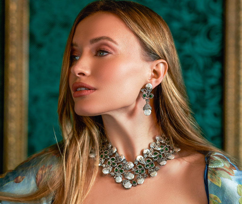 Our Minty Choker necklace and earrings set was designed to add spectacular royal sparkle and glamour to any look. Inspired by the royal court jewelry of Jaipur, IndiJaipur RoseJaipur RoseNecklace and Earring SetMinty Baroque Pearl Choker Set - Mint - Jaipur Rose Gold Plated Luxury